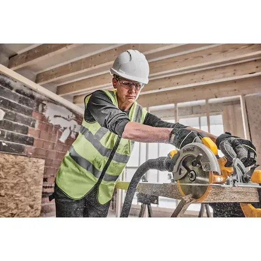 Портативная циркулярная пила DeWALT DCS570H2T-QW Photo 3
