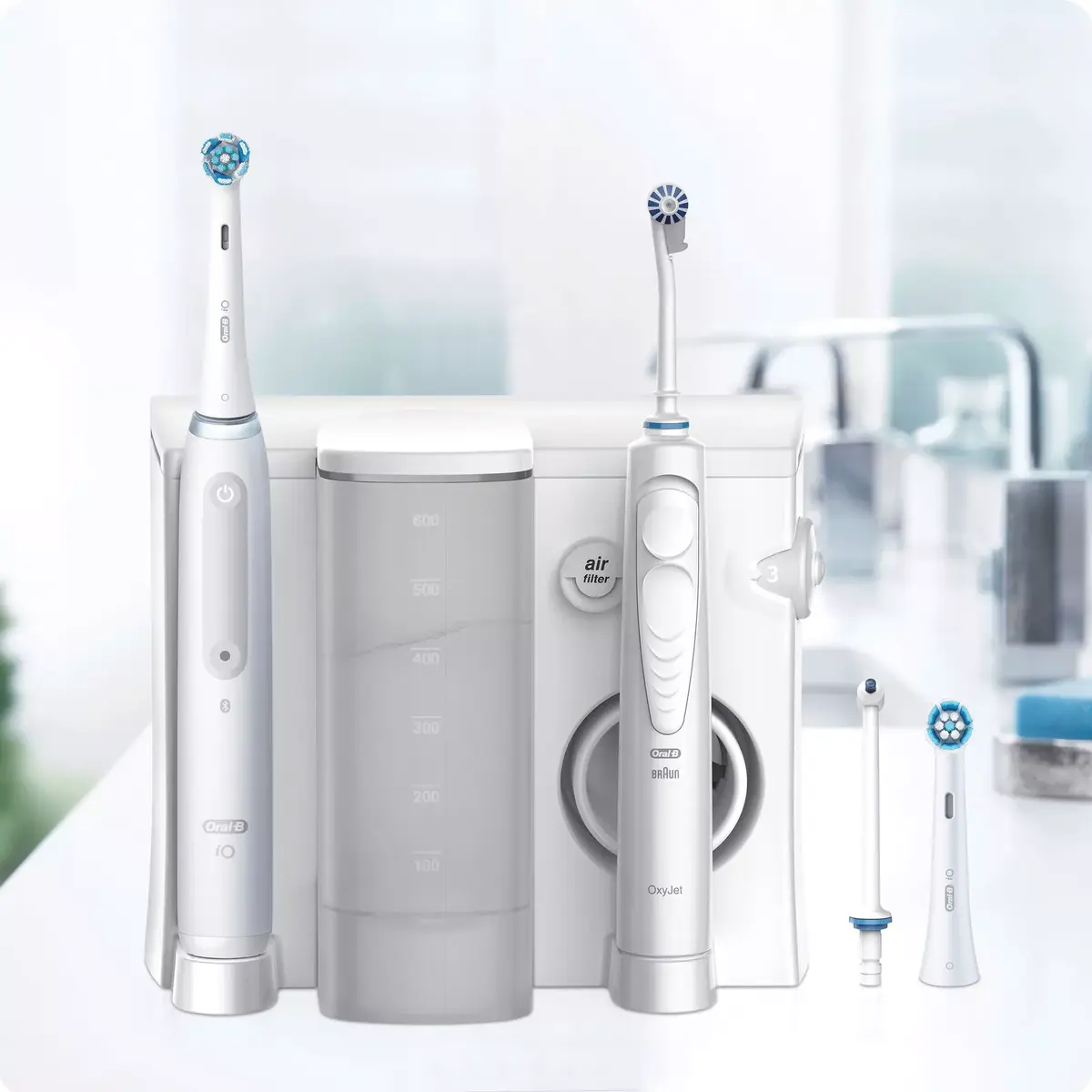 Rotējoša-oscillējoša zobu birste Oral-B iO4 & OxyJet Photo 6