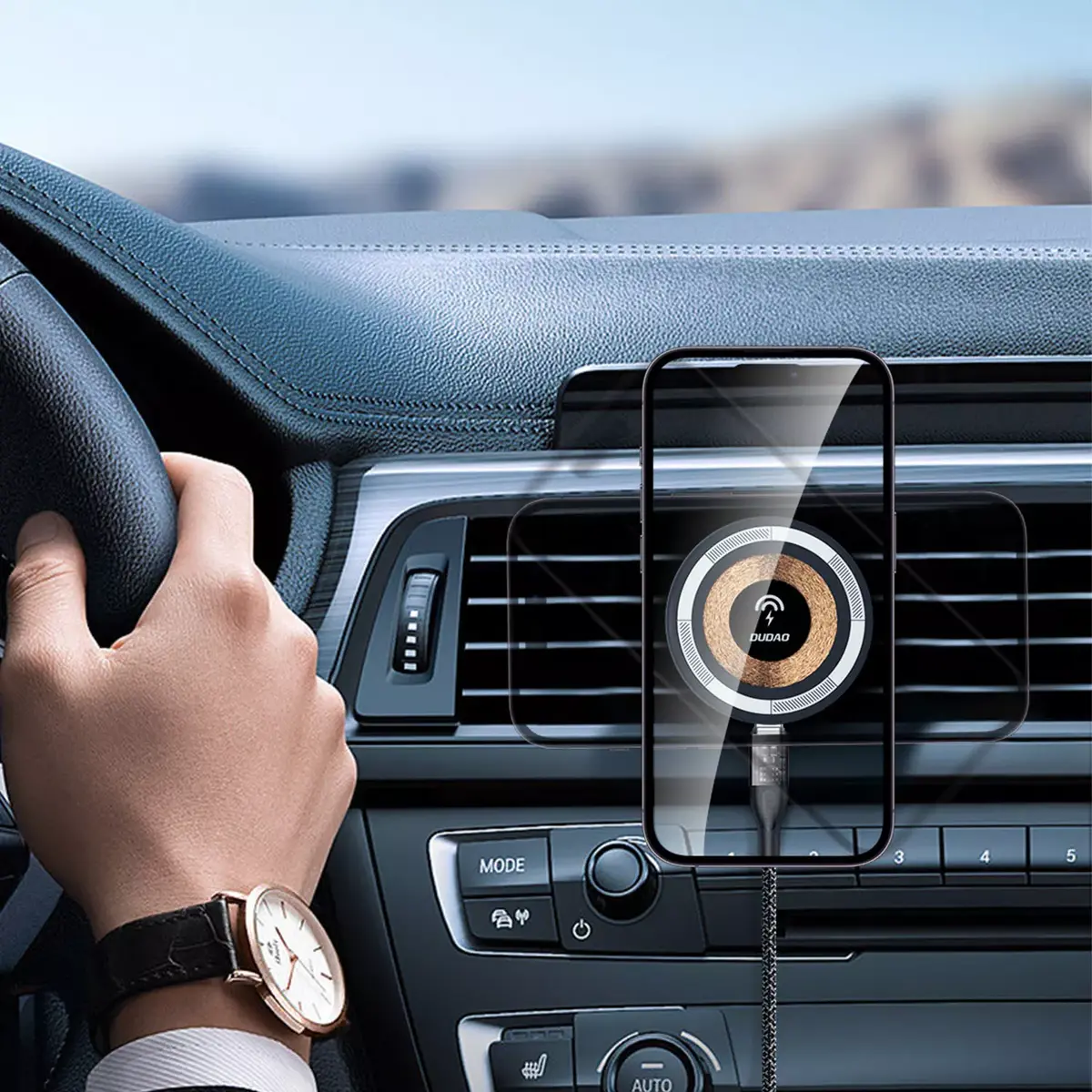 DUDAO F12MAX Wireless Charger Car Holder Photo 8