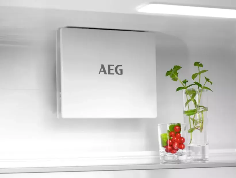 Встраиваемый холодильник AEG Series 5000 OSC5D181ES Photo 6