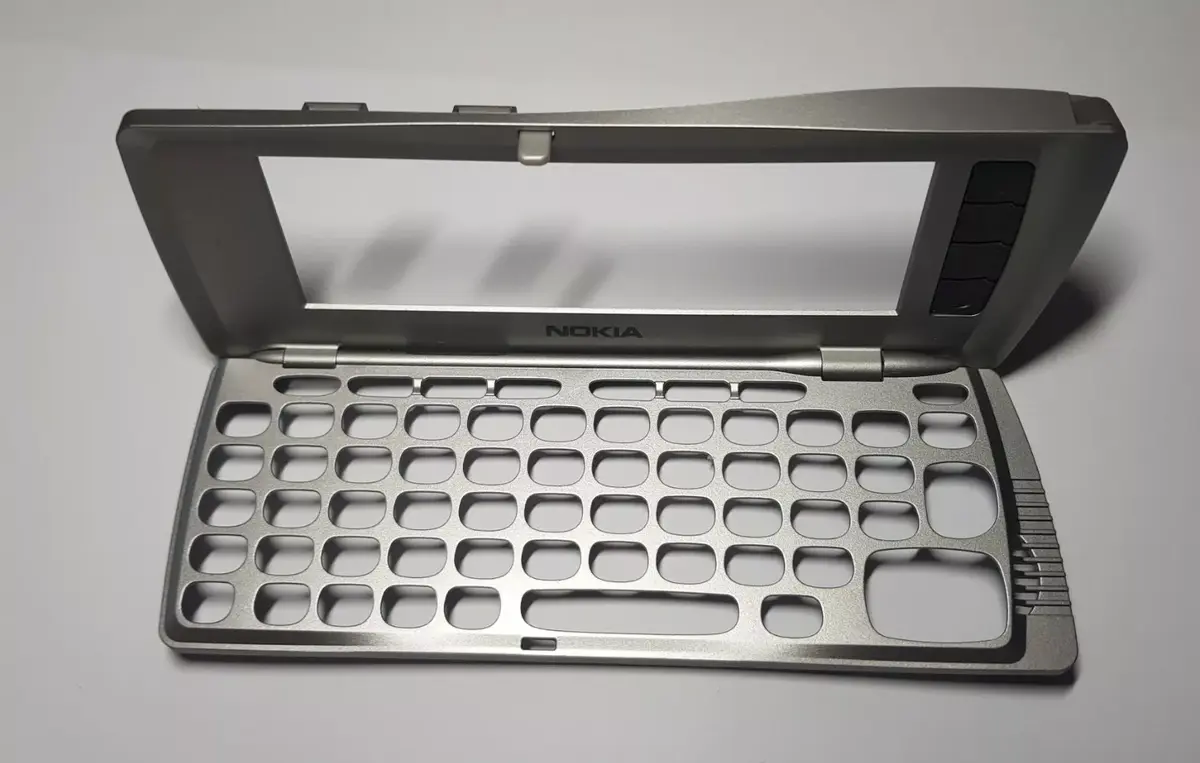 NOKIA Keypad LCD Cover Assembled for 9210i Photo 2