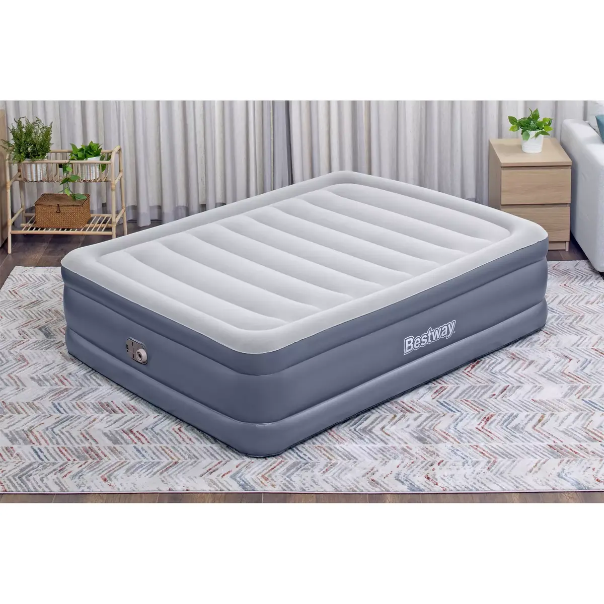 Bestway Tritech Queen air mattress with built-in AC pump Photo 6