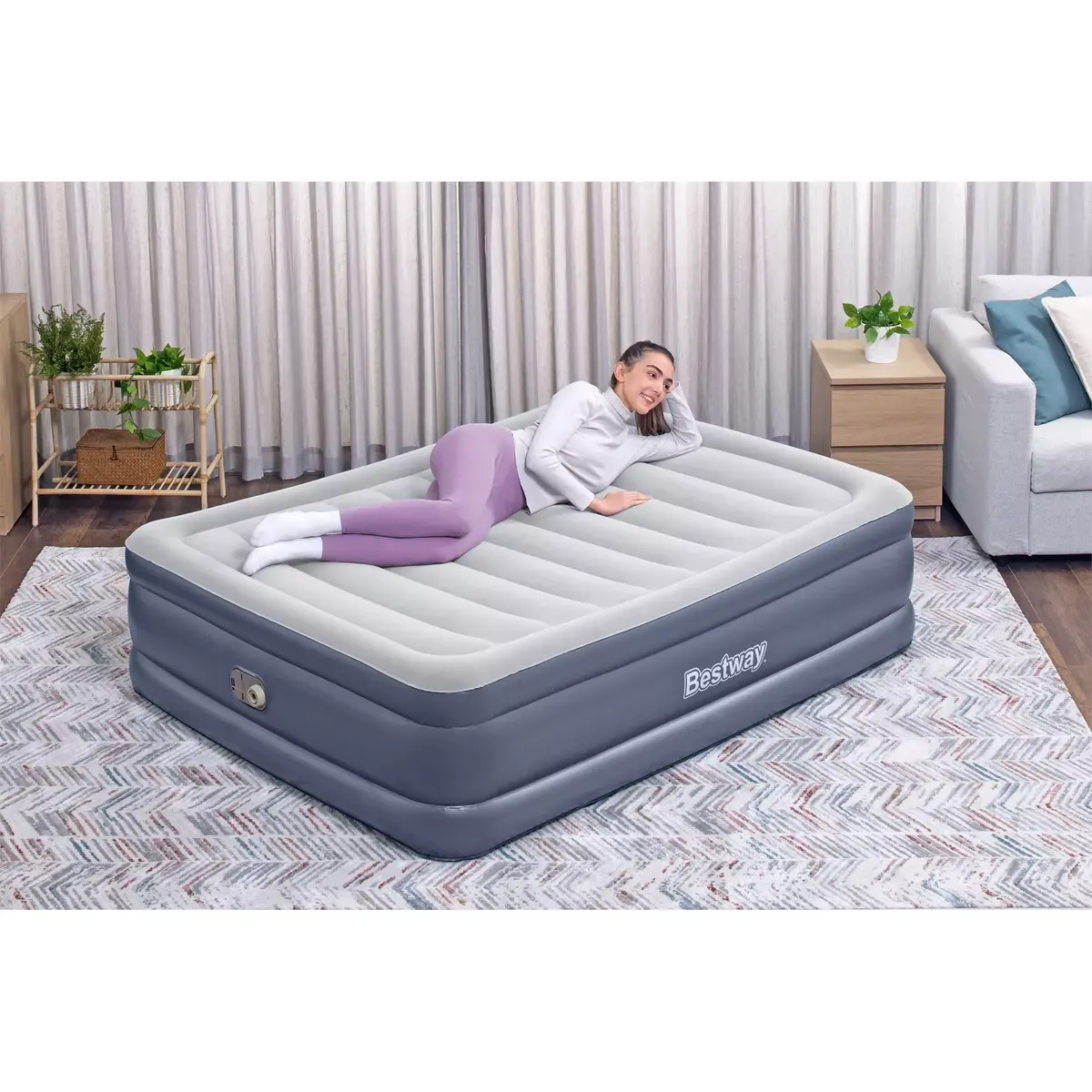 Bestway Tritech Queen air mattress with built-in AC pump Photo 16