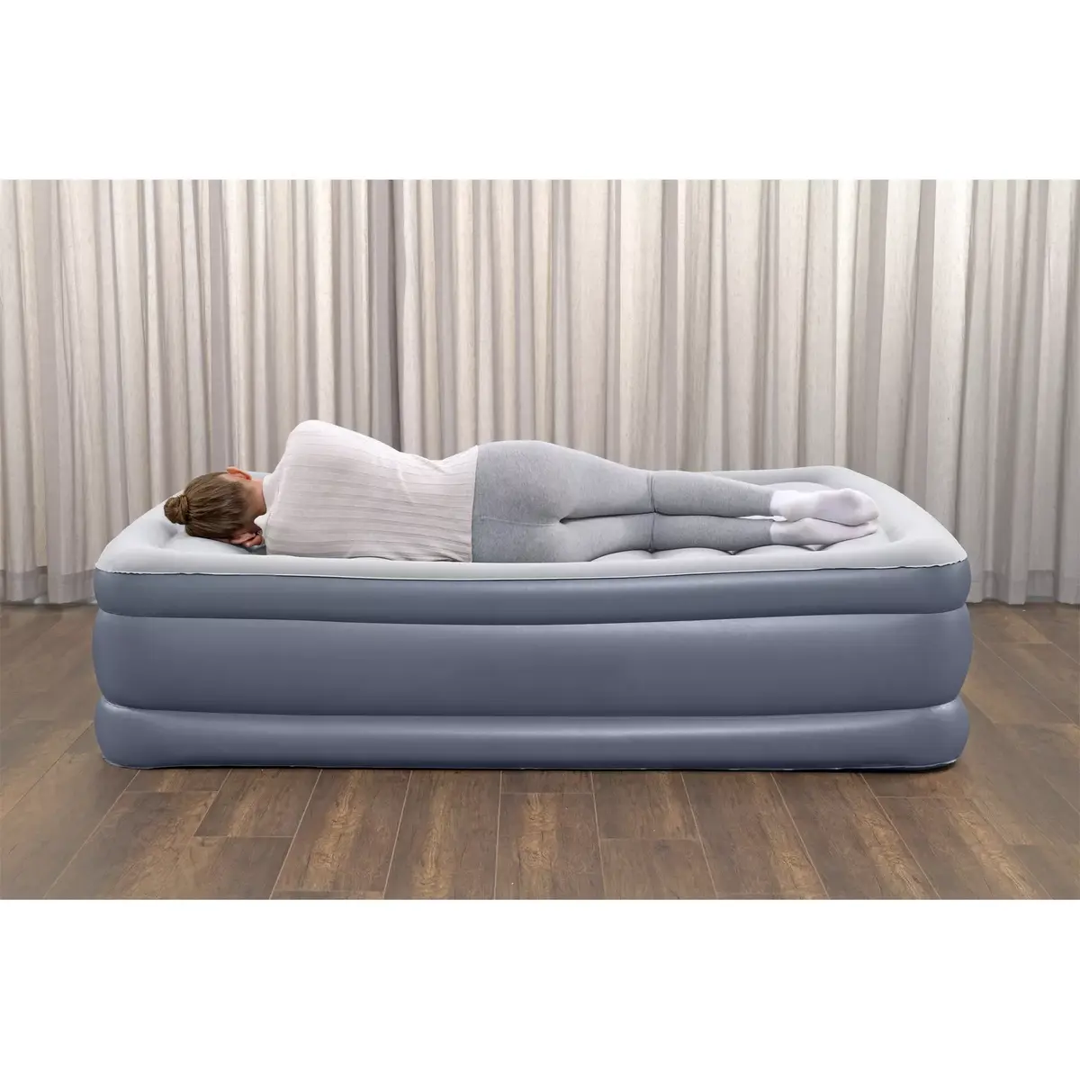 Bestway Tritech Queen air mattress with built-in AC pump Photo 18