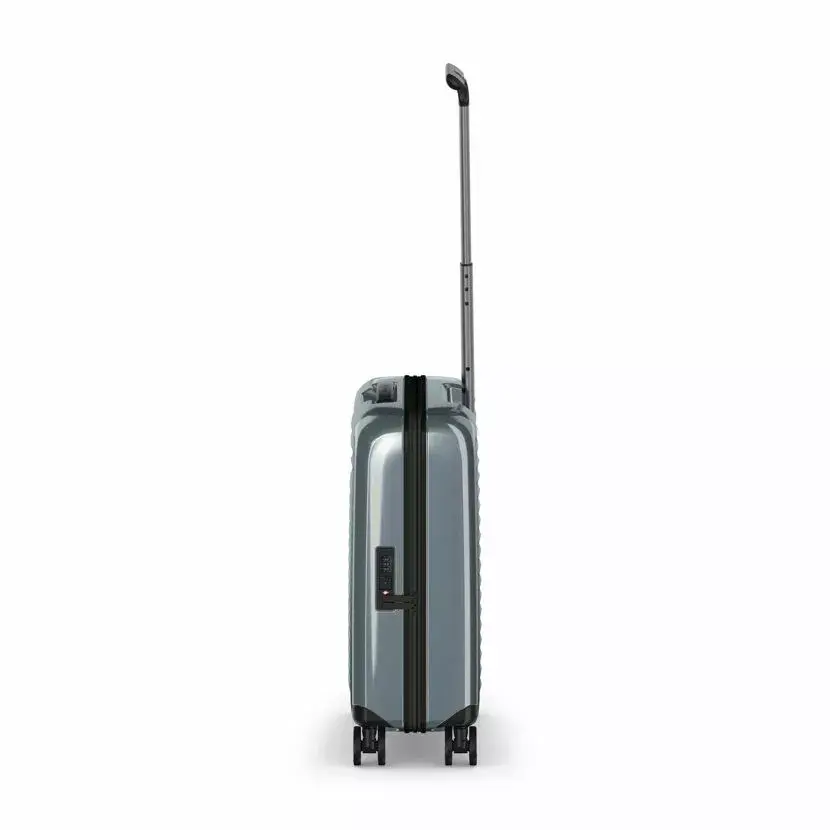 Троллейный чемодан Victorinox Airox Global Hardside Photo 2