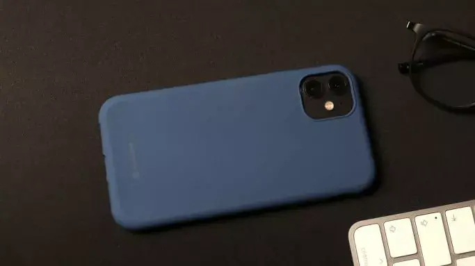 Силиконовый чехол SWISSTEN Soft Joy для iPhone 15 Pro Max Photo 4