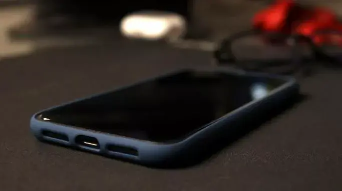Силиконовый чехол SWISSTEN Soft Joy для iPhone 15 Pro Max Photo 6