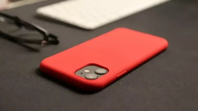 SWISSTEN Soft Joy silicone case for iPhone 15 Plus Photo 6