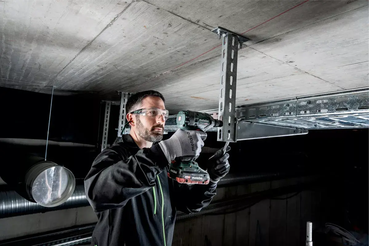 Ударный шуруповерт Metabo 18 LTX 300 BL Photo 2