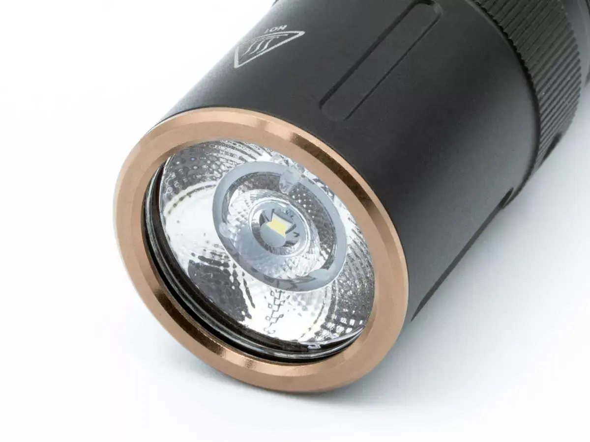 Налобный фонарь Fenix E12 V2.0 Photo 4
