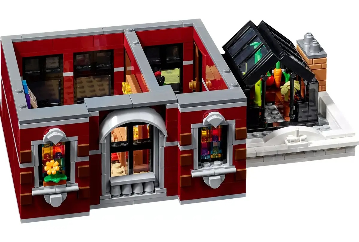 LEGO Icons Jazz Club 10312 modular building set Photo 8