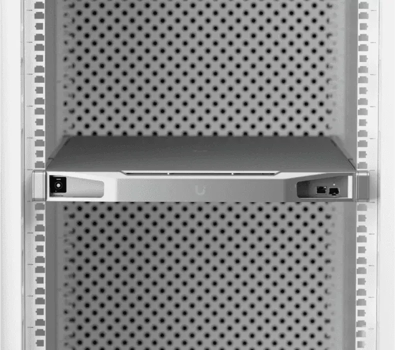 Ubiquiti Instant Cloud Key Enterprise gateway/controller Photo 7