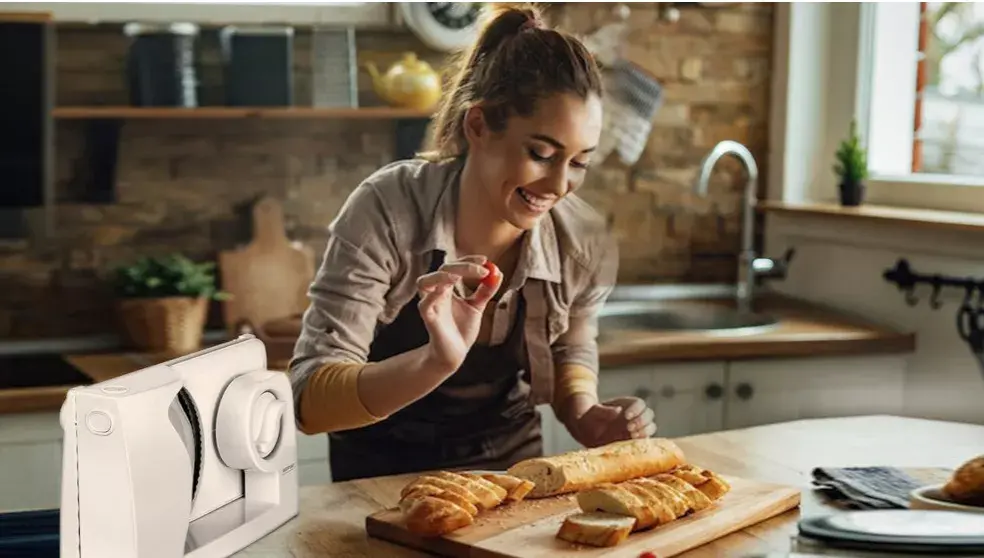 Slicer MPM MKR-05 — 150 W electric slicer Photo 3