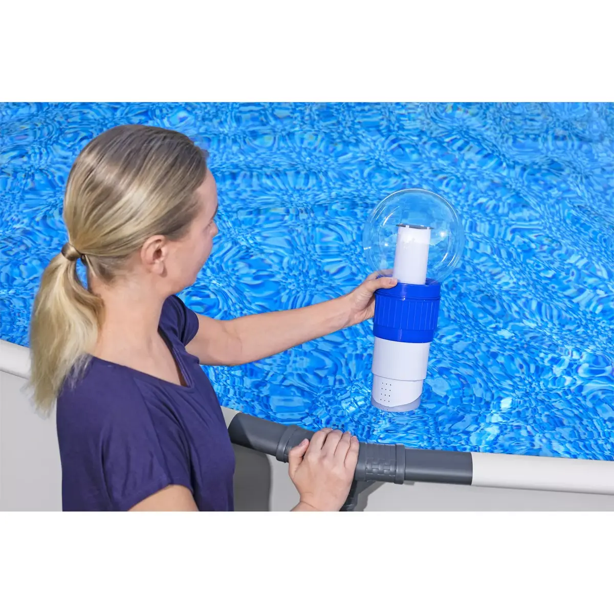 Chlorine dispenser Bestway Flowclear SolarSphere LED Photo 15
