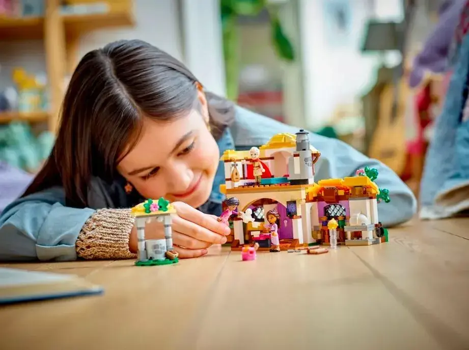 LEGO Disney Princess 43231 Chatka Ashy Photo 2