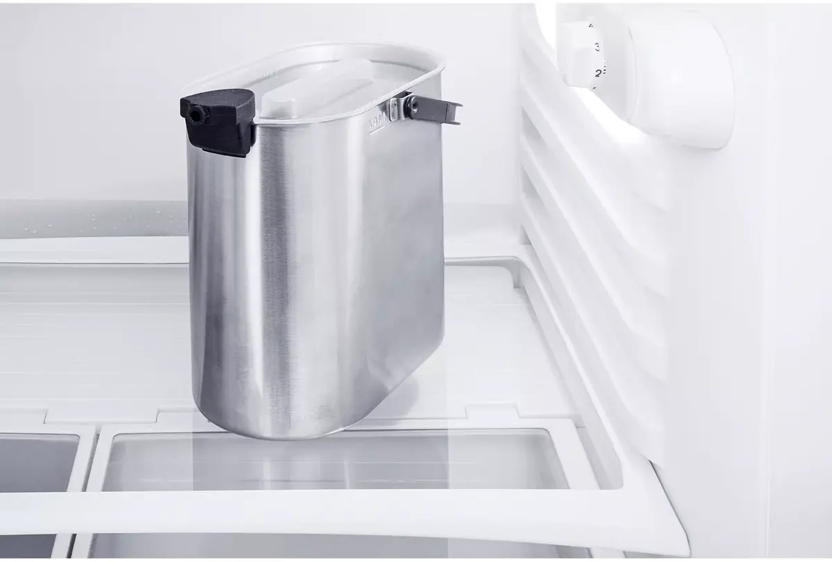 Piena tvertne JURA Cool Control Black Photo 10