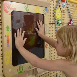 Heat-Sensitive Learning Board Masterkidz — tactile toy that reacts to heat