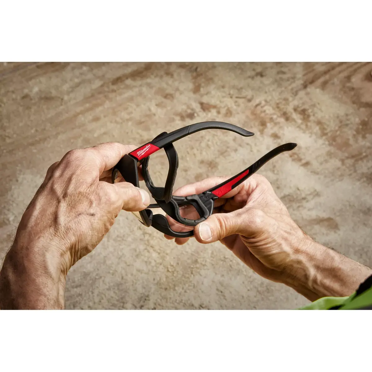 Milwaukee 4932471886 Premium Tinted Safety Glasses Photo 2