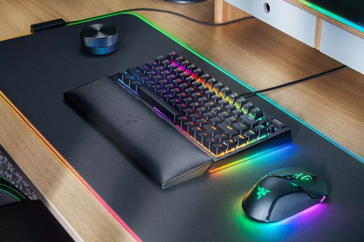 Клавиатура Razer BlackWidow V4 Photo 3