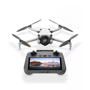 DJI Mini 4 Pro (RC 2) 4 rotori Kvadrokopters 48 MP 3840 x 2160 pikseļi 2590 mAh Melns, Balts