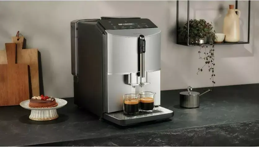 Siemens TF303E01 fully-automatic coffee maker Photo 5