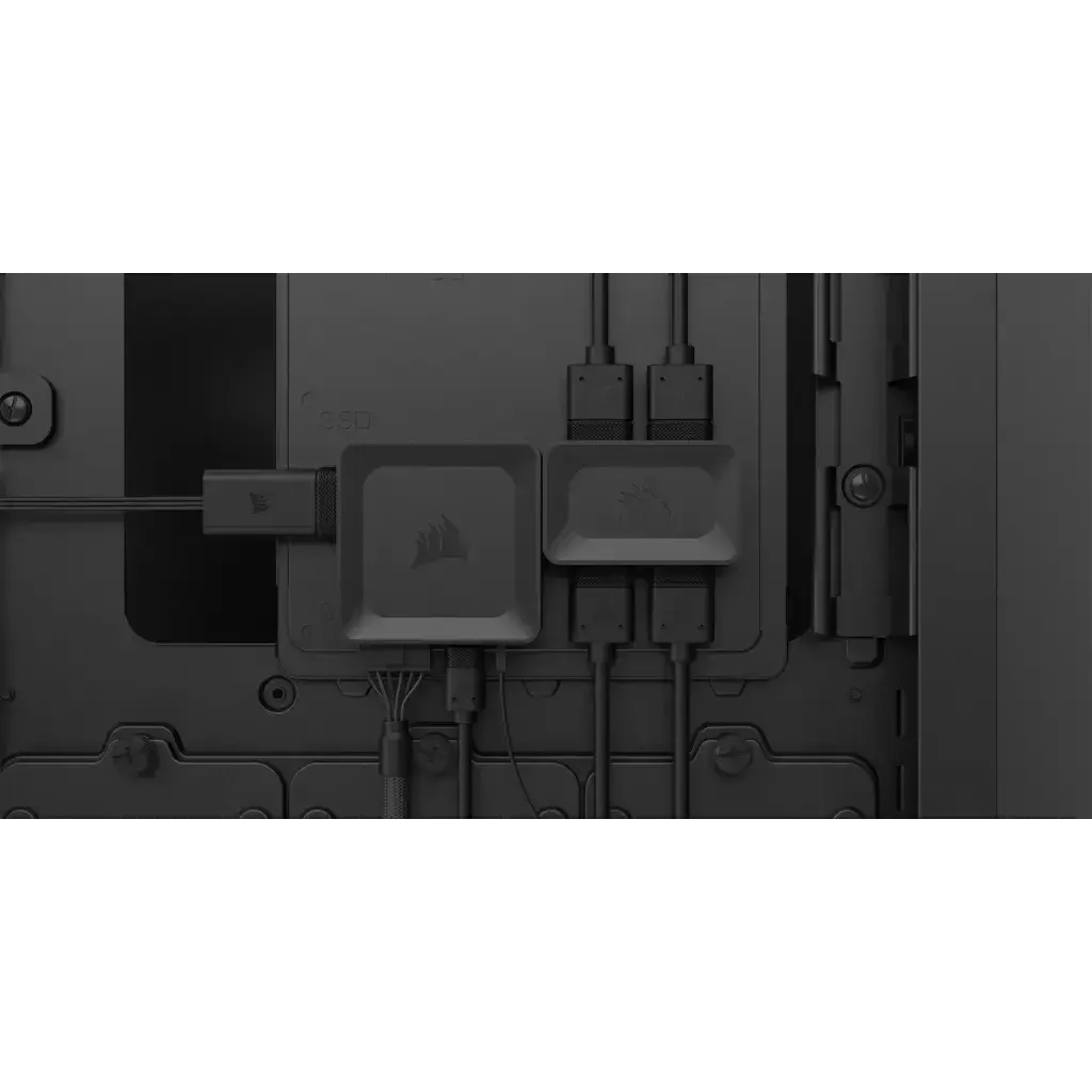 Corsair iCUE LINK 4 Way Splitter Photo 6