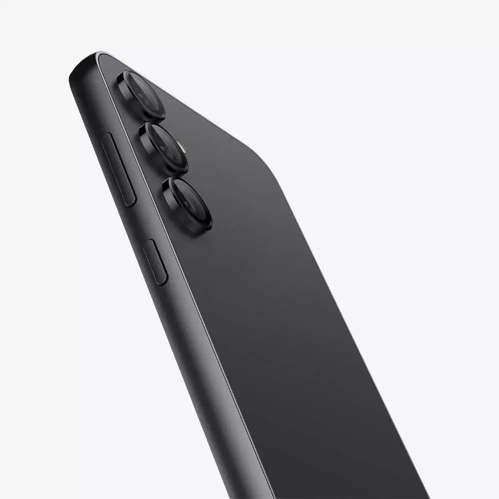 Защитное стекло Spigen AGL06987 Photo 4