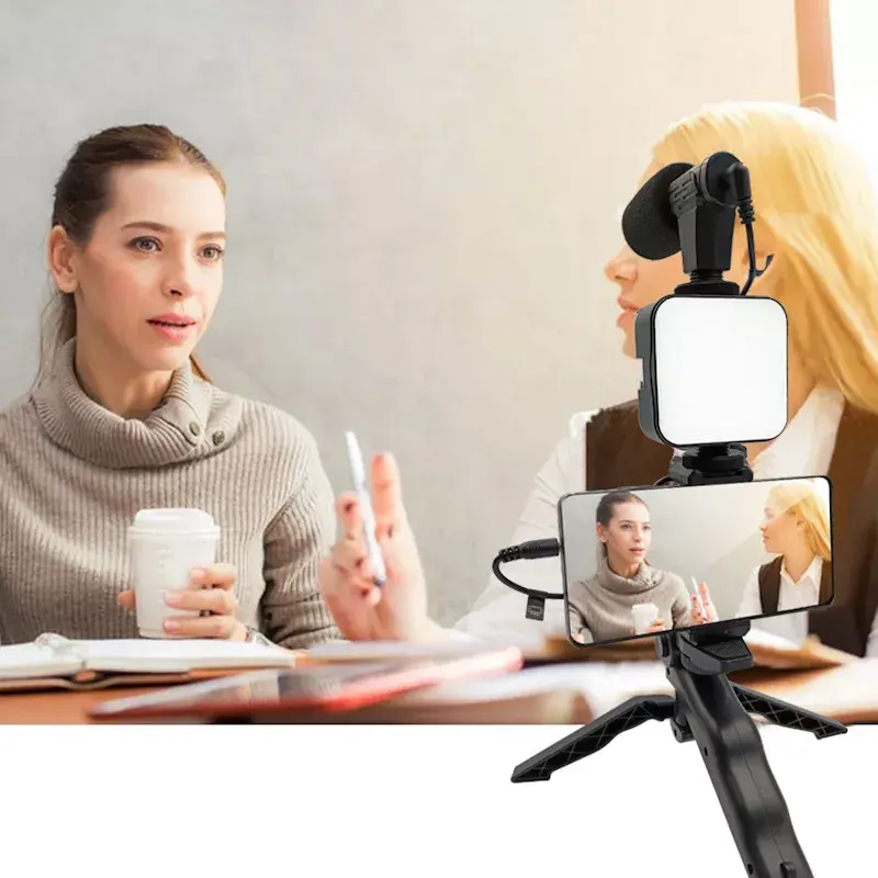 E-LIGHT Y9 Vlog Smartphone Kit with LED, Mic, and Tripod Photo 8