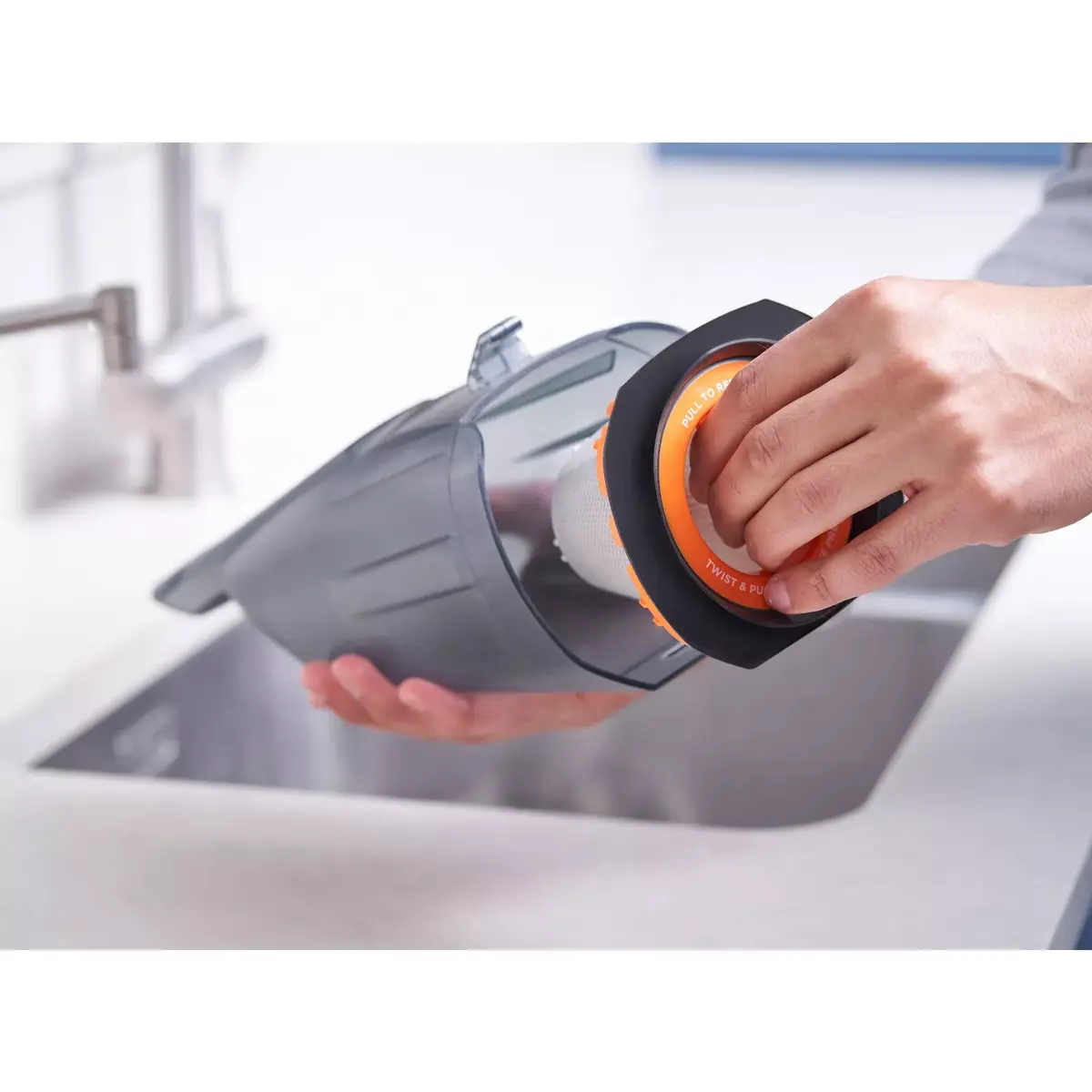 Ручной пылесос Black & Decker BCHV001B Photo 13