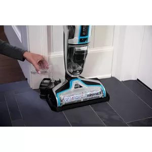 Vacuum Cleaner Bissell CrossWave Pet Pro — cordless wet & dry cleaner, 560 W, 0.82 L clean tank, 0.62 L dust, 5 kg