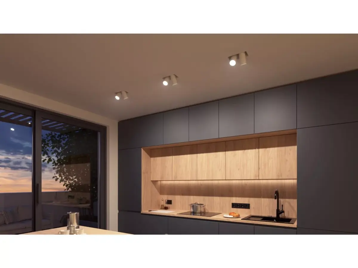 Philips Hue White ambience MR16 смарт-спот Photo 5