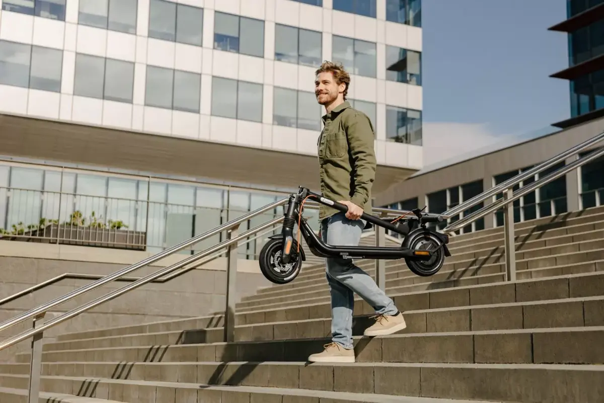 Классический самокат Ninebot by Segway KickScooter F2 Plus D Photo 3