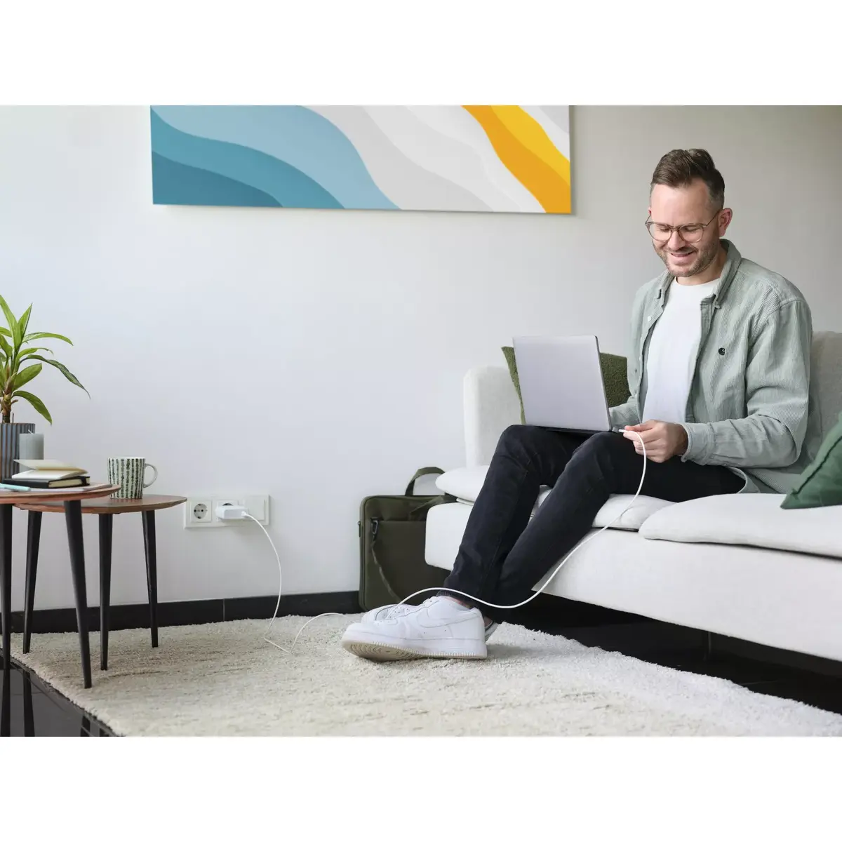 Зарядное устройство Trust Maxo Universal White AC Indoor Photo 12