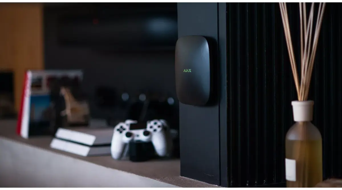 Ajax Hub Plus Wireless Black Photo 2