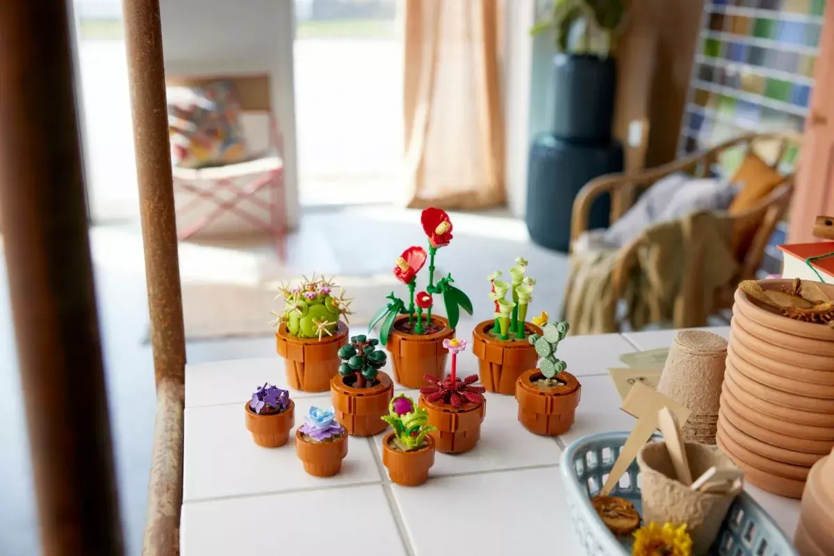 LEGO Icons Mini Plants 10329 — 9 mini augu modeļi Photo 8