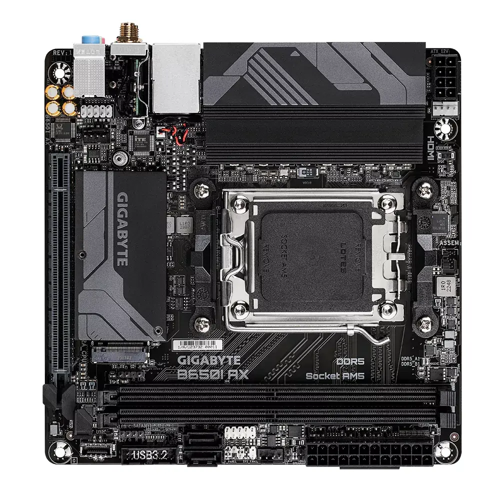 Pamatplate GIGABYTE B650I AX, B650 Photo 4