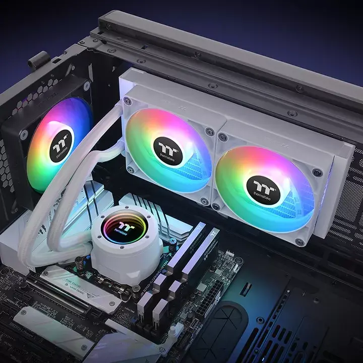 Система жидкостного охлаждения Thermaltake TH240 V2 ARGB Photo 6