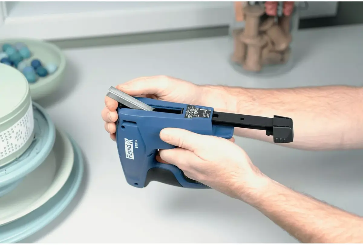 Rapid BTX10 Cordless Stapler Photo 6