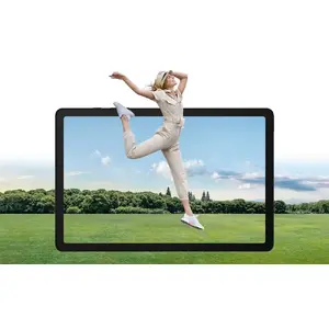 Expansive, bright visuals with smooth motion