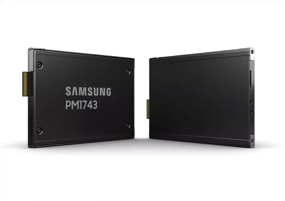 Samsung PM1743 3,84 ТБ PCIe 5.0 NVMe 2,5" SSD Photo 3