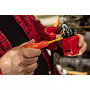Screwdriver NEO tools Neo 04-220 — weight 0.256 kg, 1 pc