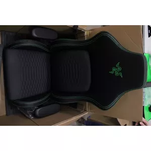 IZPĀRDOŠANA. Razer Black/Green IZMANTOTS IZMANTOJOŠAIS, SASKATĪTS STENDS