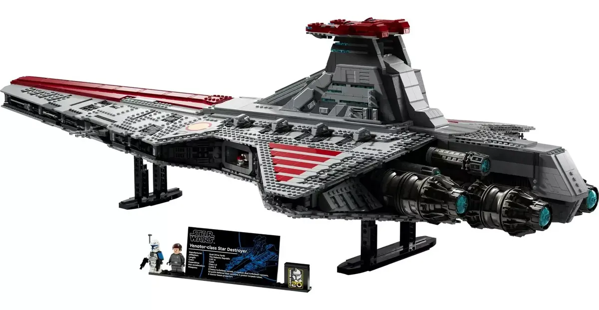 LEGO Star Wars Venator Class Attack Cruiser 75367 Photo 10
