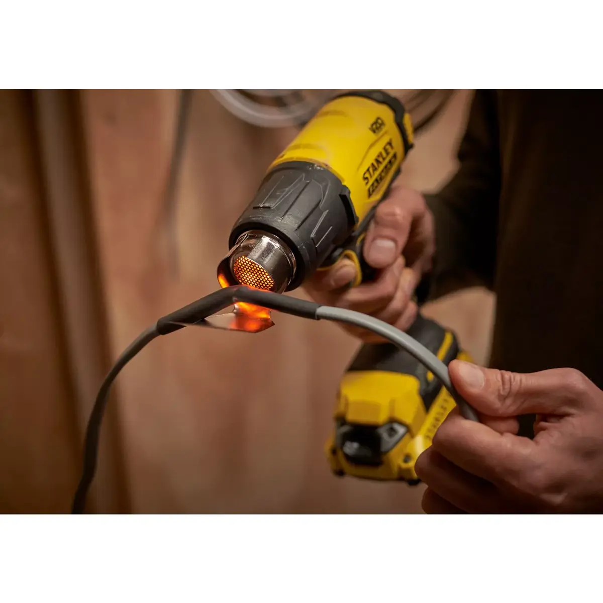 Karstā gaisa pistole Stanley FATMAX SFMCE530B-XJ Photo 4