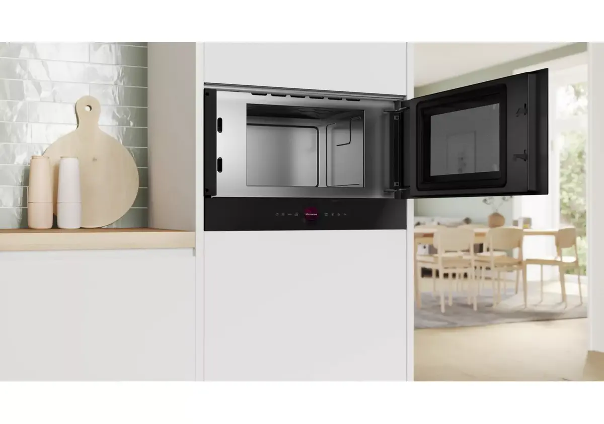 Iebūvējamā mikroviļņu krāsns Bosch Serie 8 BFR7221B1 Photo 4