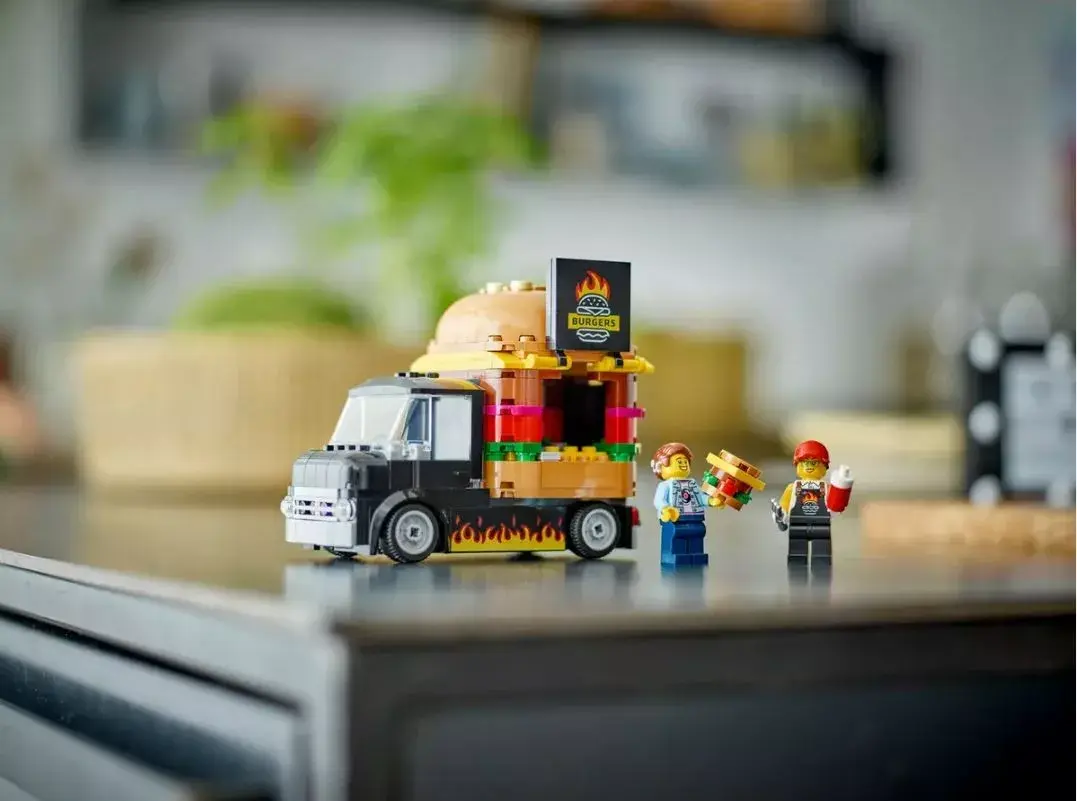LEGO CITY 60404 Burger Truck — 194 detaļas Photo 2