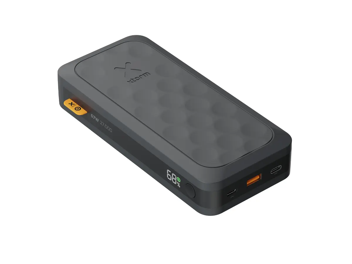 Xtorm Fuel Series FS5271 27000 mAh Power Bank Photo 5