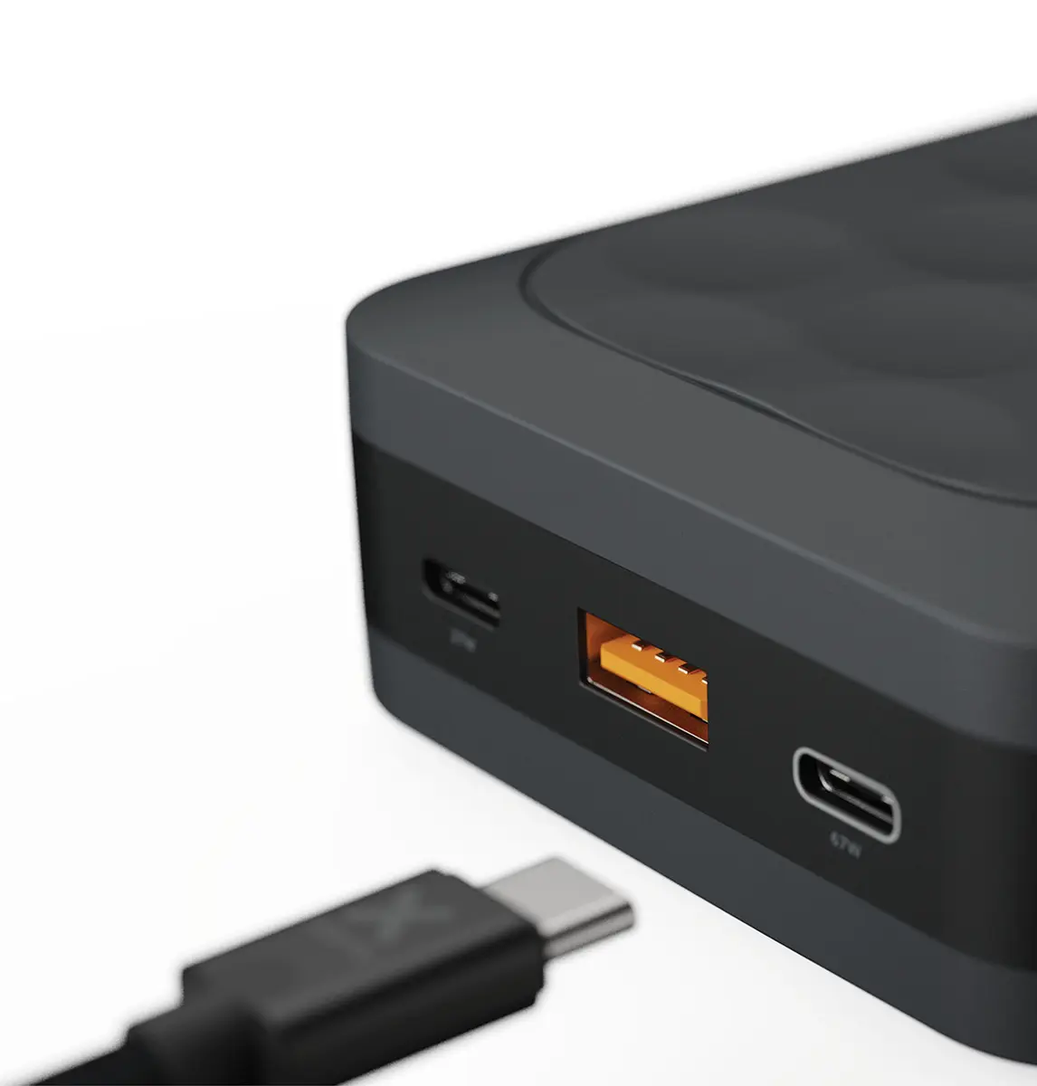 Xtorm Fuel Series FS5271 27000 mAh Power Bank Photo 11