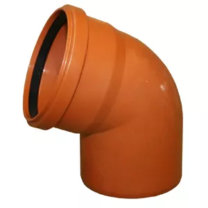 PVC elkoņs 110x67 InstalPlast — santehnikas savienojums, 110 mm diametrs, 67° leņķis