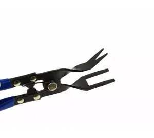 Auto upholstery removal tool GEKO 7139161 — hand tool for removing car trim and upholstery
